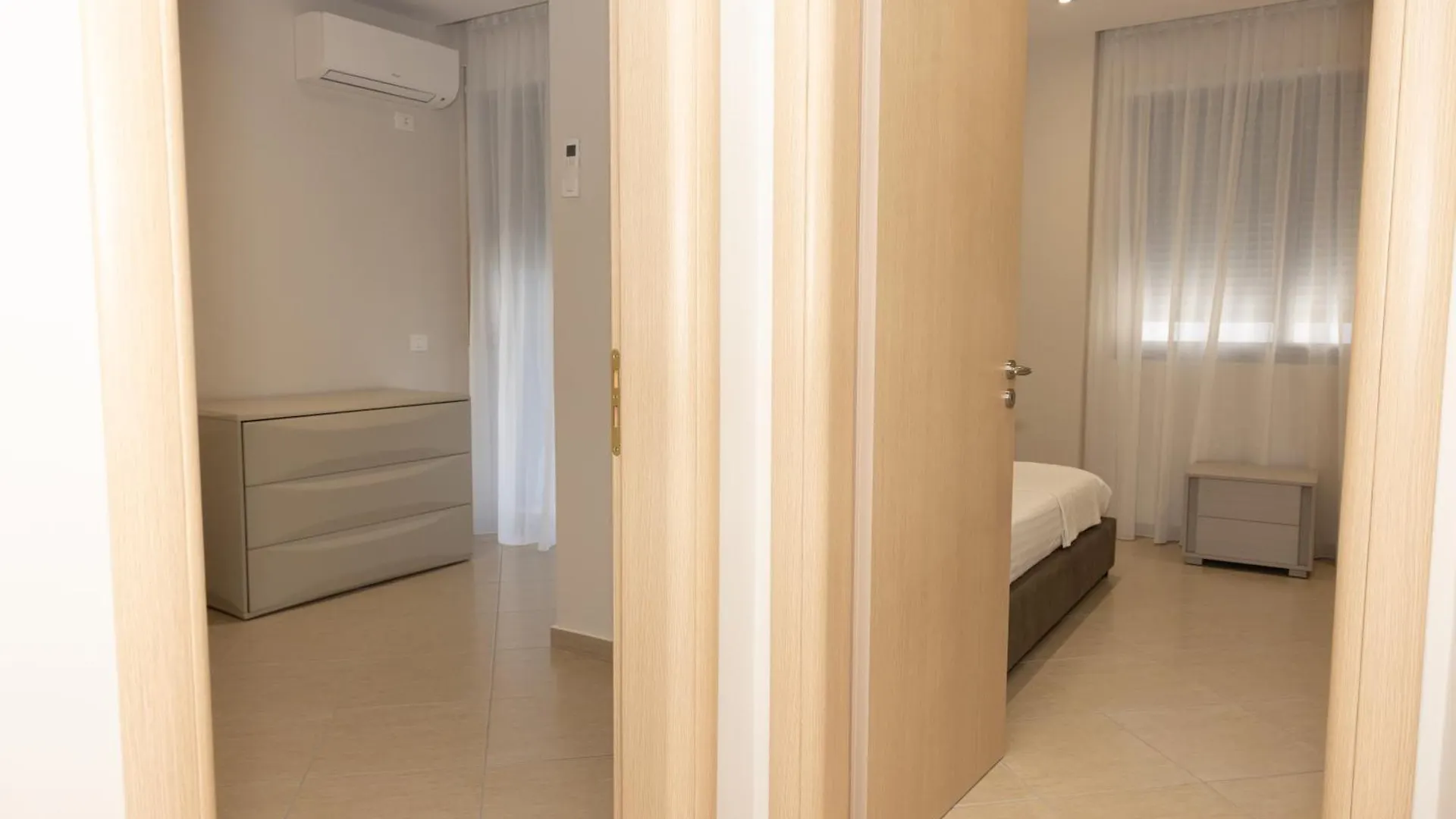 H Apartments Vlore 0*,  Albania