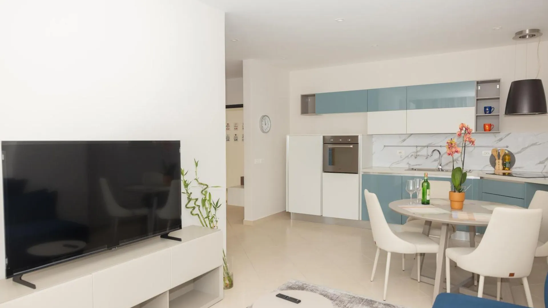 H Apartments Vlore 0*,  Albania
